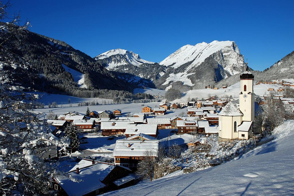 Caroline'S Appartement Au (Vorarlberg) Экстерьер фото