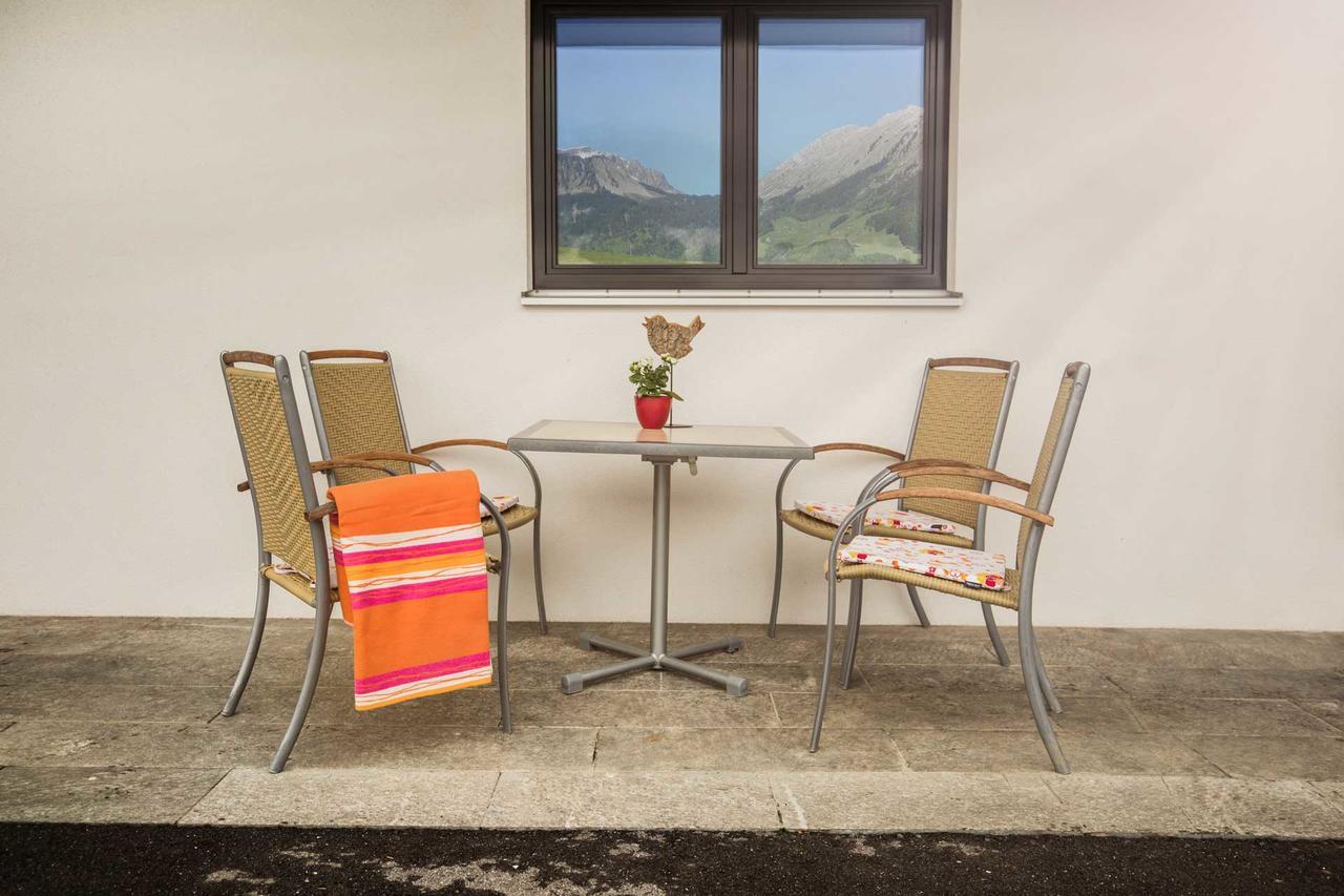Caroline'S Appartement Au (Vorarlberg) Экстерьер фото